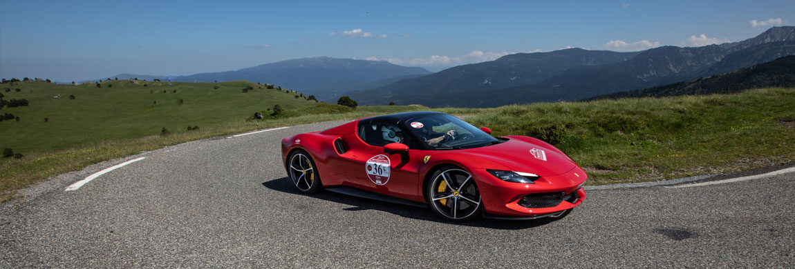 2026 slides GT Tour voitures 1150x390px 10